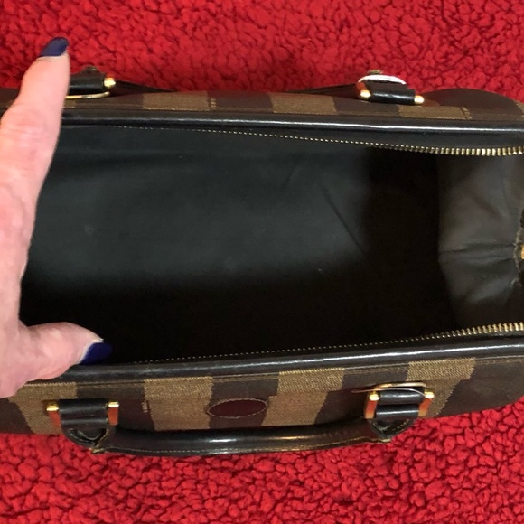 FENDI AUTHENTIC PEQUIN BOSTON BAG. EUC. - Picture 4 of 12